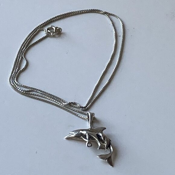 Vintage Sterling Silver 925 Dolphin Mom Baby Family Pendant Necklace 24in Chain - Picture 13 of 14